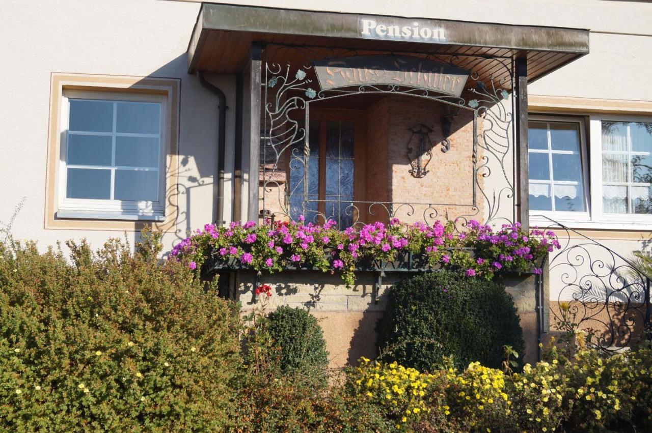 Pension Schueler ボンドルフ・イム・シュヴァルツヴァルト エクステリア 写真